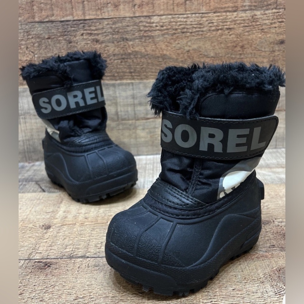 SOREL Kids Snow Commander Boots Size 7 Black Waterproof Winter Insulated